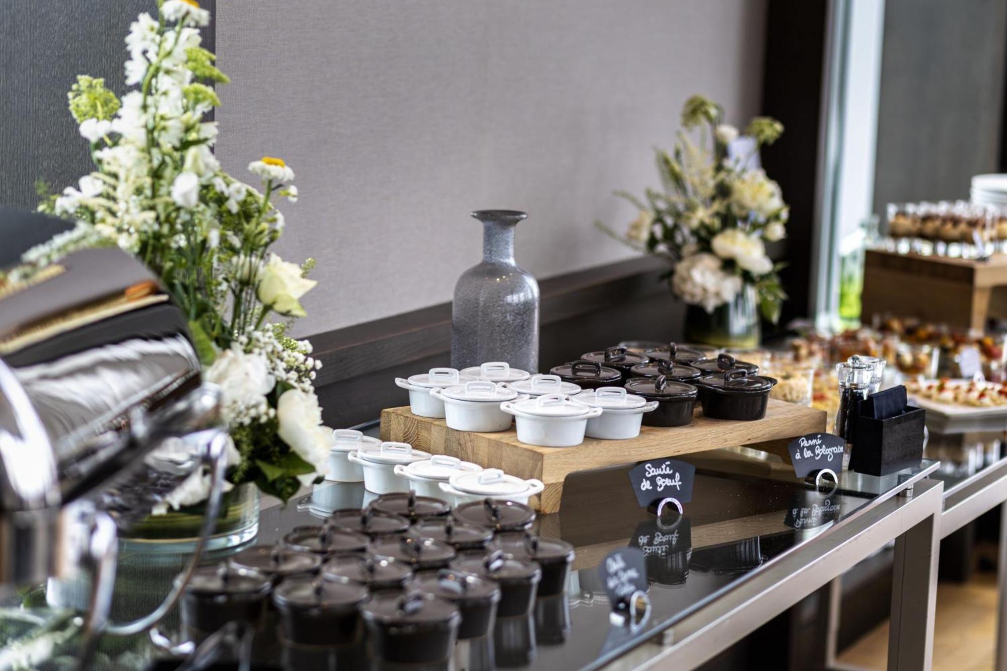 Ac Hotel By Marriott Paris Le Bourget Airport Dugny Kültér fotó