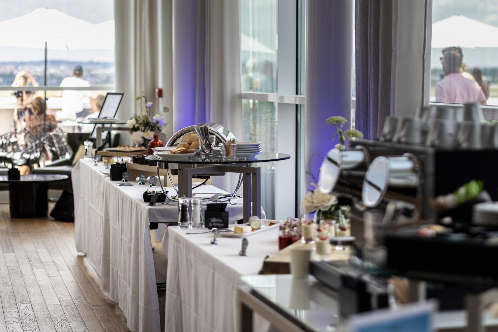 Ac Hotel By Marriott Paris Le Bourget Airport Dugny Kültér fotó