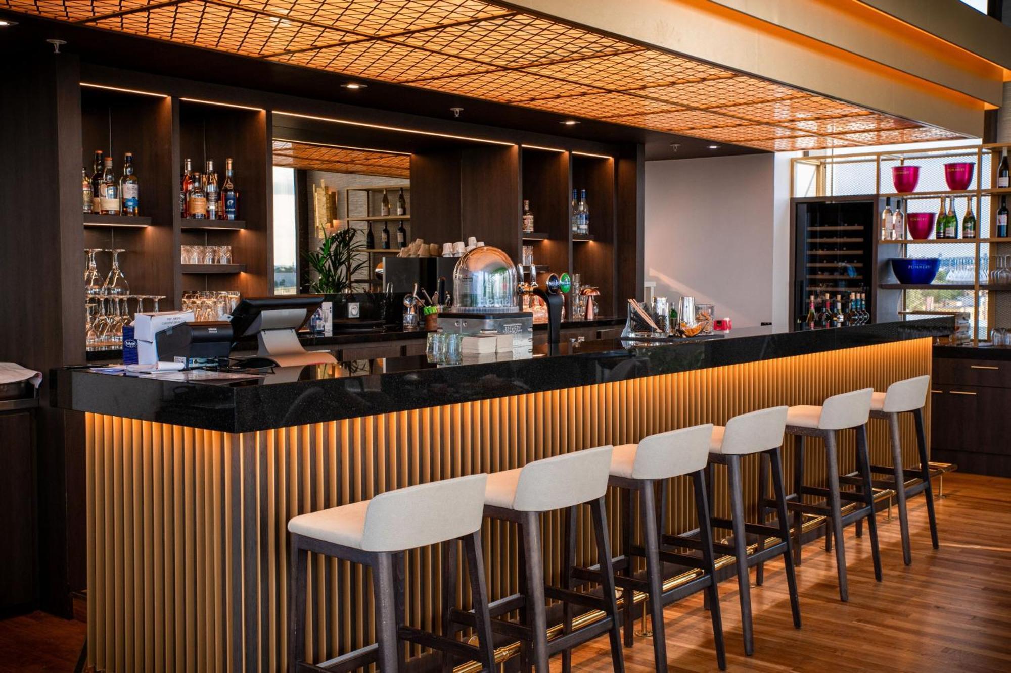 Ac Hotel By Marriott Paris Le Bourget Airport Dugny Kültér fotó