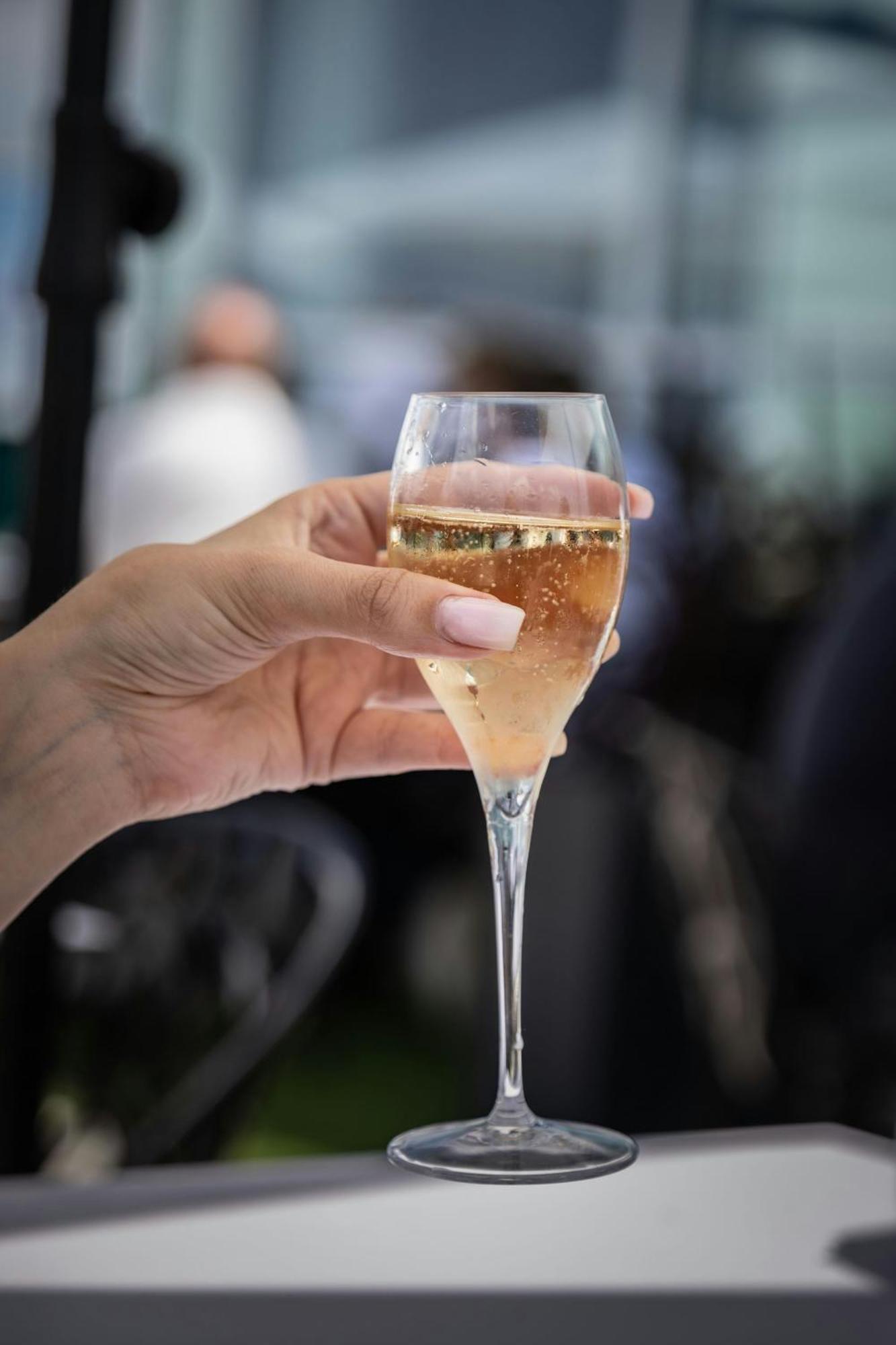 Ac Hotel By Marriott Paris Le Bourget Airport Dugny Kültér fotó