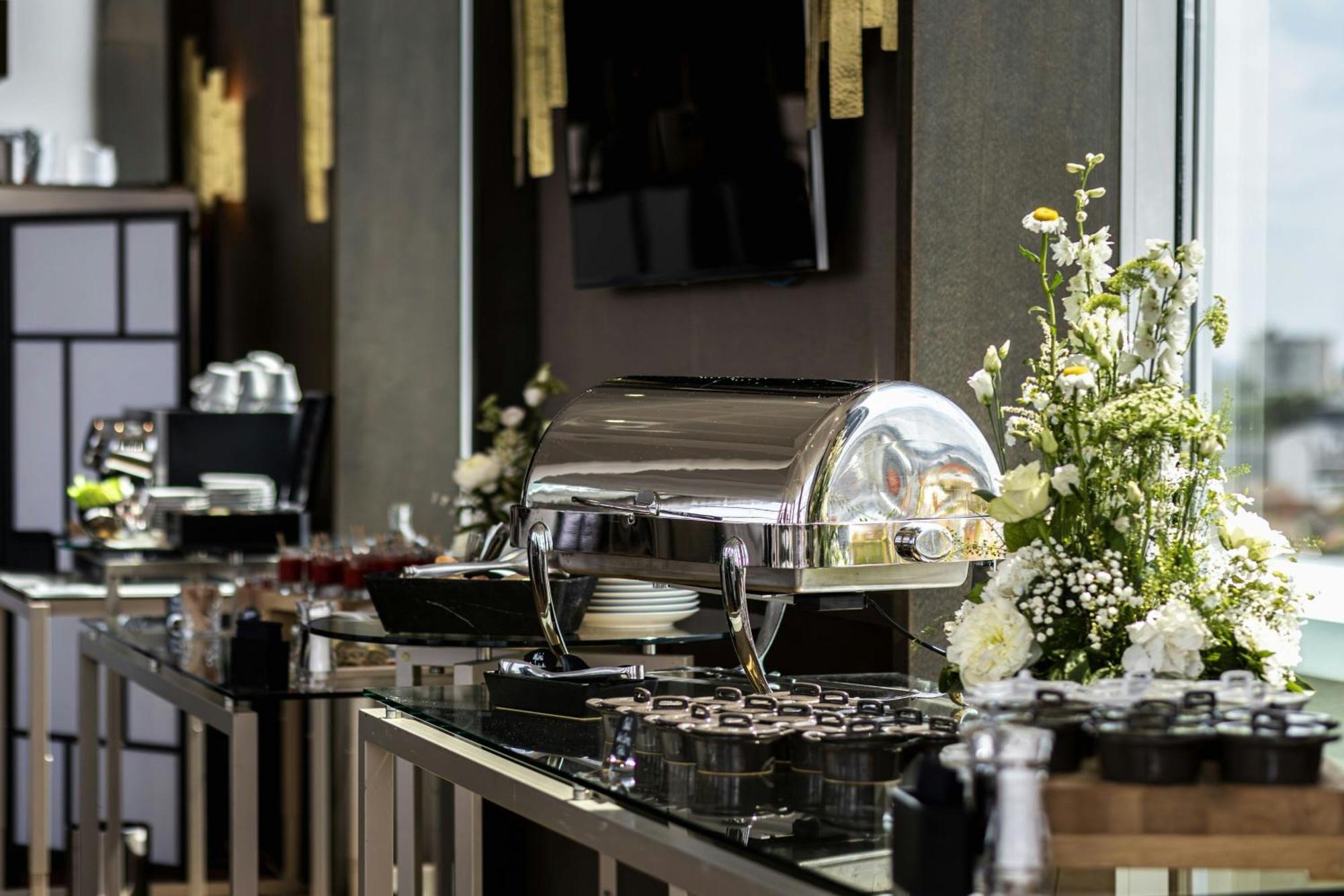 Ac Hotel By Marriott Paris Le Bourget Airport Dugny Kültér fotó