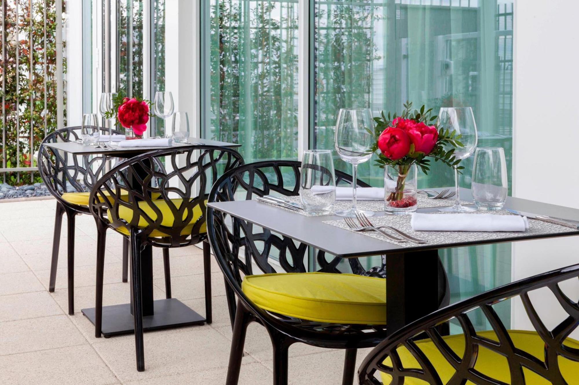 Ac Hotel By Marriott Paris Le Bourget Airport Dugny Kültér fotó